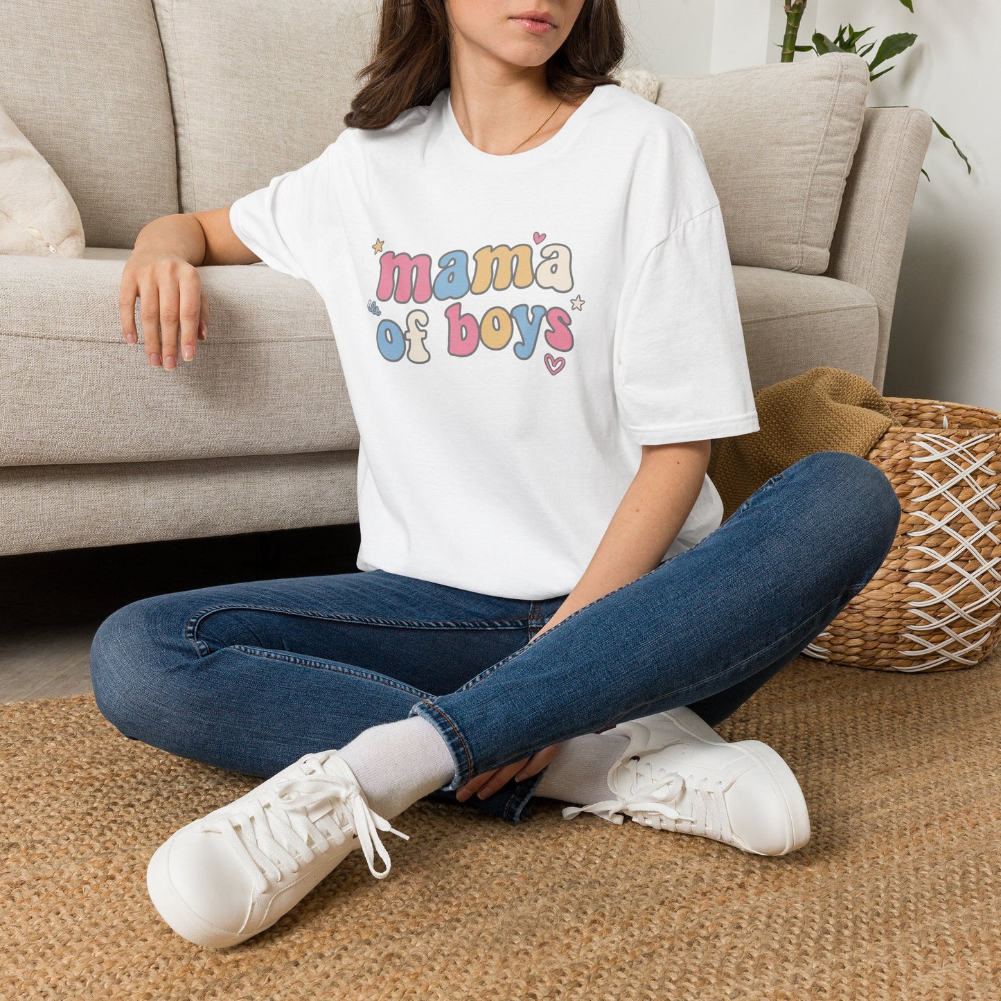Mama of Boys Retro T-shirt