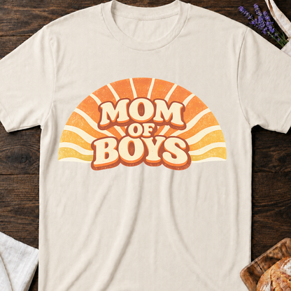 Mom of Boys Retro Sunset T-shirt